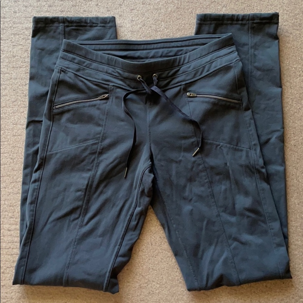 Athleta Metro Slouch Pant - Size Small Tall